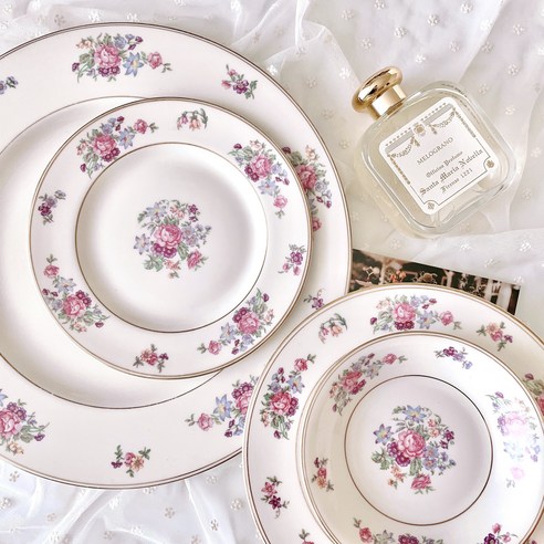 시간의 흔적을 담은 아름다움, 하빌랜드 아린튼 빈티지 접시