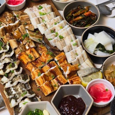 (100% 통영산) 밀쿡남자 통영에서 갓 잡은 바다장어 손질 아나고, 1kg, 1개