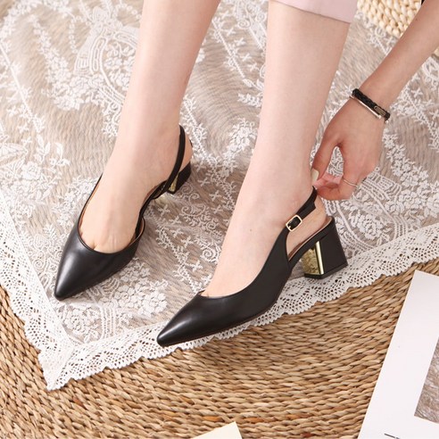 국내 수제화의 편안함과 세련됨을 만끽하는 슈스프레소 메리골드 슬링백 힐