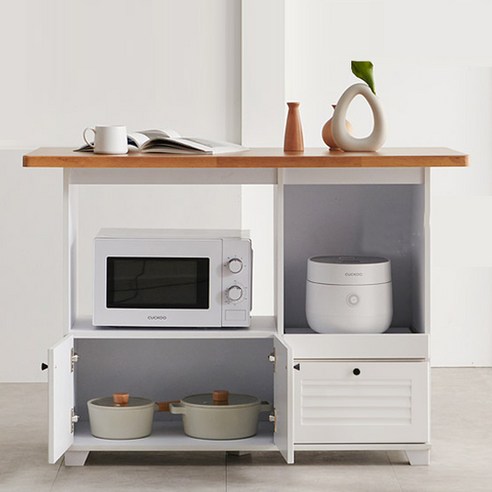 고전적인 매력과 기능적인 편의성을 갖춘 아일랜드 식탁