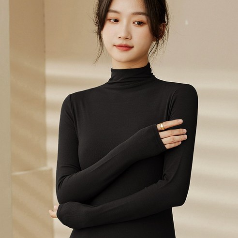 따뜻함과 스타일을 동시에 즐길 수 있는 리빙초이스 여성 기모 반목 긴팔티