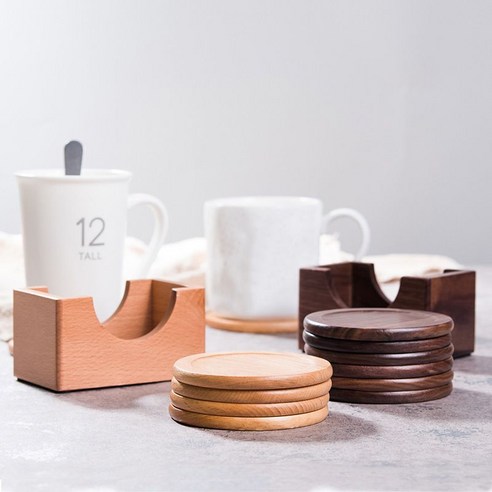 고급스러운 우드 소재로 완성된 완벽한 컵 받침