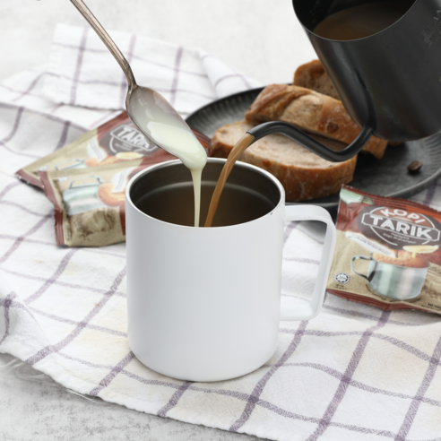 부드러운 연유와 달콤하면서도 상쾌한 돌체라떼의 풍미를 한 번에 즐길 수 있는 커피믹스