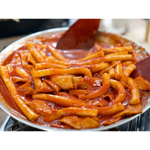 추억을 되살리는 간편한 맛, 간식어장 포장마차 떡볶이 밀키트