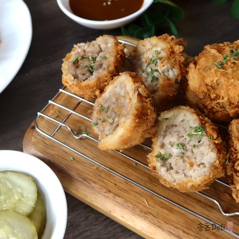 수제 바삭한 한입 볼카츠 국내산 냉장 육즙 다짐육 소스포함