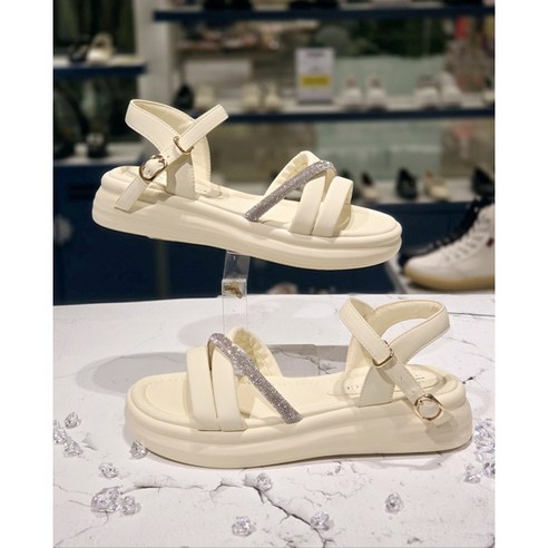 발 편하고 스타일리시한 여름 샌들, GO-CCE로 완성!