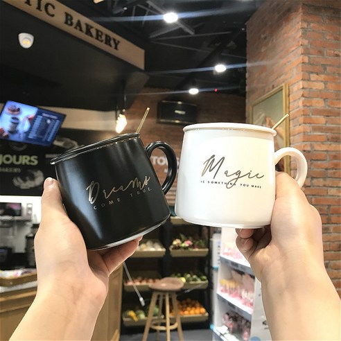 사랑스러운 도자기 머그컵 끈 뚜껑 수저 상큼한 사무실 물컵 ins 심플한 북유럽 캐릭터 남녀 커플, 4색 블렌드(뚜껑 달린 스푼), 300ml