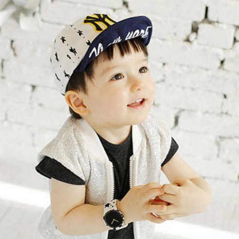 아이의 스타일을 완성하는 트렌디하고 편안한 볼캡, 영문모자