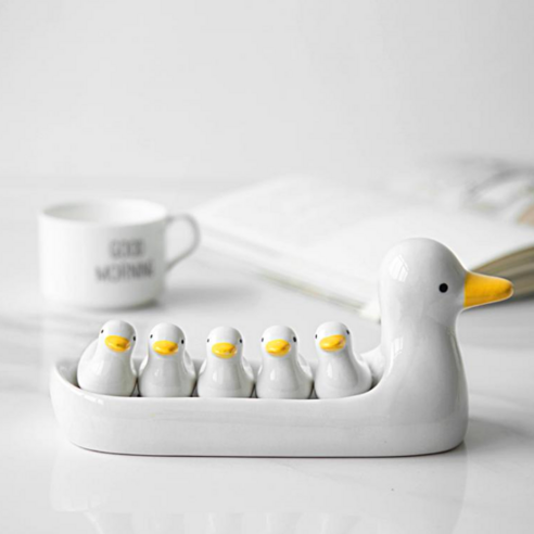 품격있는 식탁, 사랑스러운 오리 가족과 함께