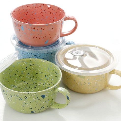 고급 디자인과 실용성을 겸비한 스마트 밀폐 라면기