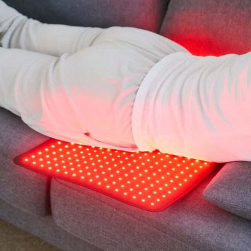 따뜻한 온열과 LED 빛으로 지친 몸과 마음을 위로하는 시리어스 LED 그랜드 온열 벨트