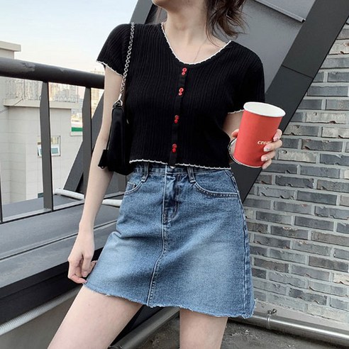 [랜덤플레이] 더블 단추 배색 데일리 반팔 골지 니트