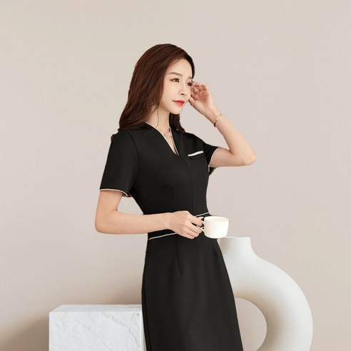 프로페셔널한 이미지를 완성하는 뷰피플 에스테틱 유니폼 세트