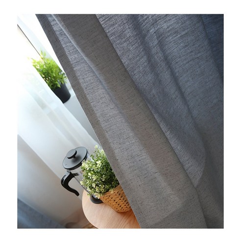햇살을 가리고 아늑함을 더하는 로만셰이드 암막 커튼