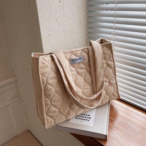 세련된 디자인의 심플한 숄더 핸드백 캔버스 숄더 가방