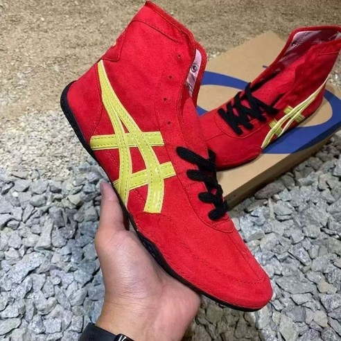 민첩성과 안정성을 극대화하다: 아식스 프라임 어택 격투화 완벽 분석 아식스프라임어택