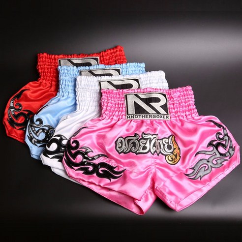 자유로운 움직임과 강렬한 퍼포먼스를 위한 무에타이 트렁크