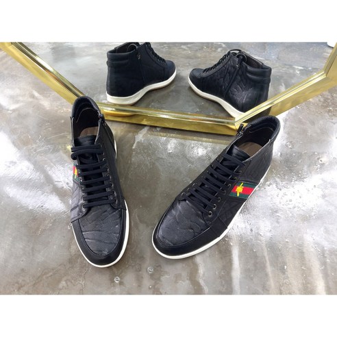 발편함의 정점, 천연 가죽 하이탑 스니커즈