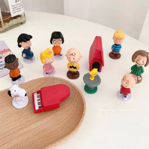 스누피, 내 책상에 행복을 심다: 12가지 매력으로 일상에 특별함을 더하는 방법 스누피피규어