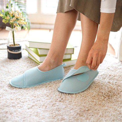 여름철 편안함을 위한 필수품: 아이프리 미끄럼방지 땀 안차는 여름 여성 실내화
