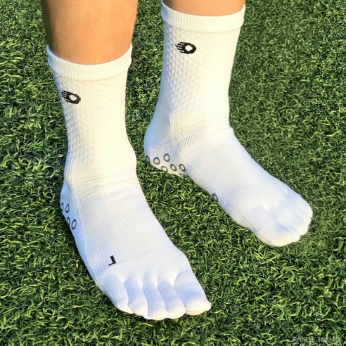 발가락 사이 자유를 느껴봐! 풋볼트립 축구 양말로 퍼포먼스 UP! 발가락축구양말