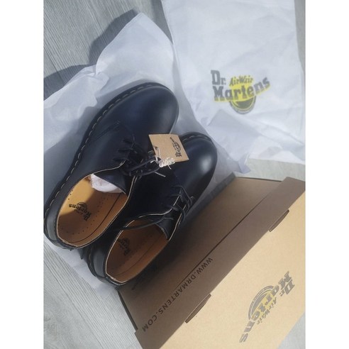 닥터마틴 1461, 하나쯤 있으면 데일리룩 고민 끝!