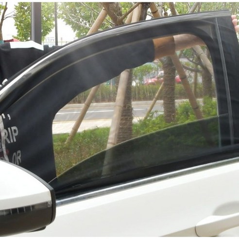 차량을 보호하고 안락함을 보장하는 SUV 차량용 모기장 및 햇빛가리개