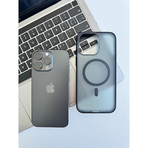 iPhone 12를 위한 세련되고 보호적인 HEZO 맥세이프 반투명 지문방지 매트벨벳 휴대폰 케이스
