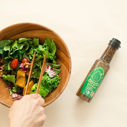 건강하고 맛있는 라라소스의 견과류 드레싱으로 식사에 풍미를 더하세요.