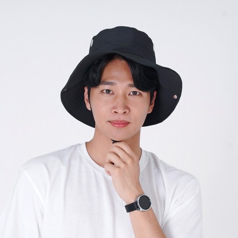 햇빛과 요소로부터 완벽한 보호를 제공하는 세련된 비앤즈 정글모 등산모자