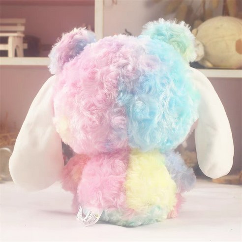 무지개처럼 사랑스러운 시나모롤 인형, 당신의 공간에 행복을 더하세요.