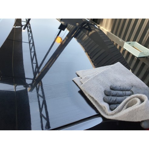 차량의 광택을 유지하고 청결함을 위한 극세사 버핑타월