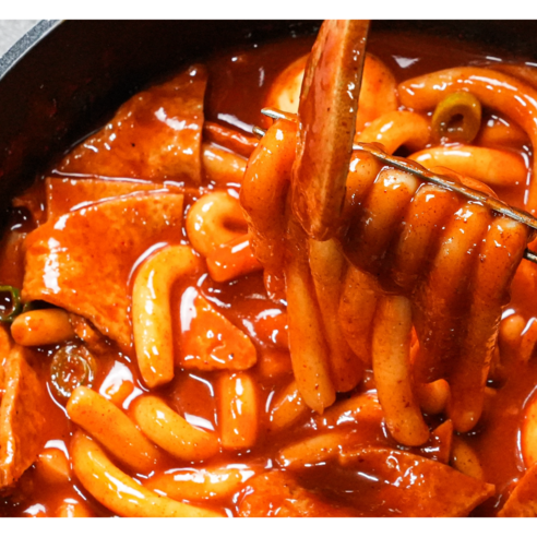 3초 만에 완성! 은영이 떡볶이로 맛있는 한 끼 해결하세요.