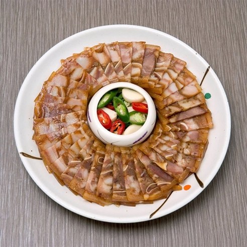 입맛당기는 옛날 돈편육으로 추억의 미각을 되살리자!
