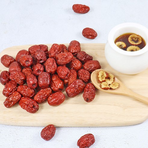 브이플랜 건 대추 야자 열매 씨없는 4kg (쇼핑백) 말린 야자대추 만수르 간식, 4개, 1kg 우리가스토리대추야자 Best Top5 19 서래푸드 경산 건대추 특초 상초1kg, 건대추 상초 1kg, 1개