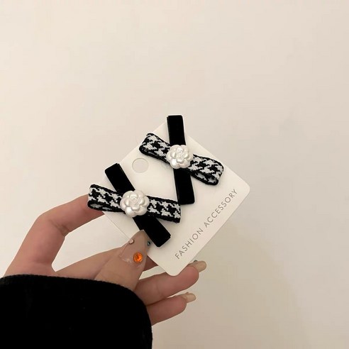 KORELAN소향풍 동백꽃 검은색 목걸이 흑백 백매치 choker 메탈 목걸이 기질 가죽 목걸이