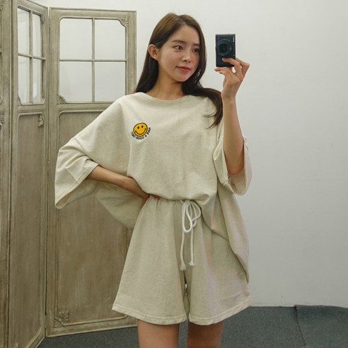 굿스마일 프린팅 루즈핏 반팔 반바지 상하 트레이닝세트 홈웨어