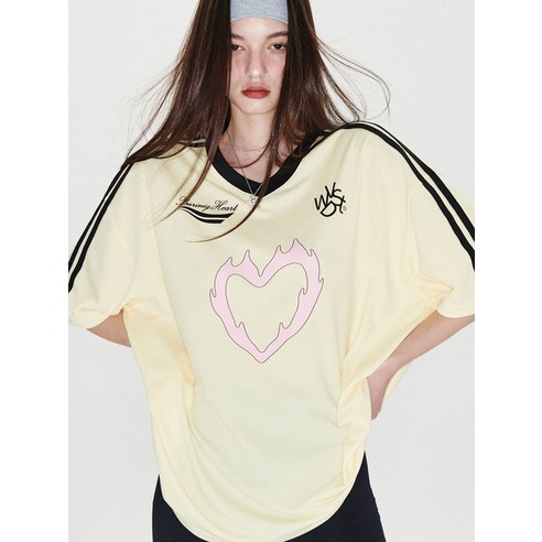 WONDER VISITOR☆BN Heart Jersey T-shirt a6a71be8201695df34e11103d93b0b