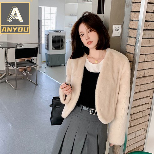 ANYOU 여성 밍크털코트: 화이트계열 색상으로 겨울에 최적화된 모피 아우터