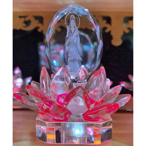 은은한 빛으로 피어나는 염원의 꽃, 크리스탈 연꽃 LED 인등