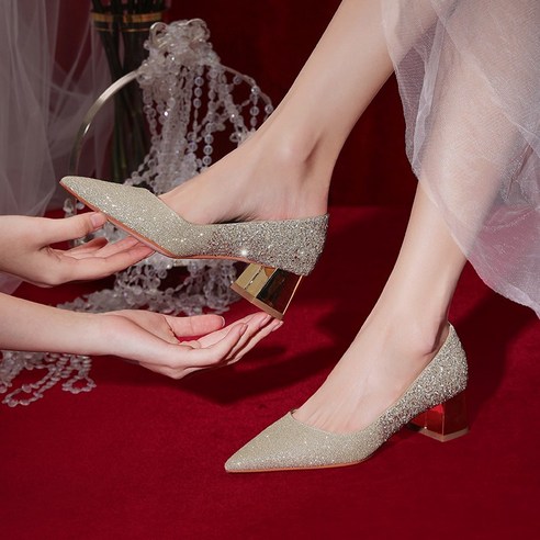 결혼식 신발은 매일 착용 할 수 있습니다 2022 새로운 신부 신발 작은 뒤꿈치 신발 두꺼운 뒤꿈치 신부 신발 편안한 드레스 신발 여성