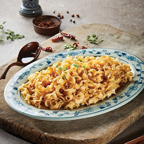 혀끝을 강렬하게 사로잡는 마라의 향연, 파미 증반면