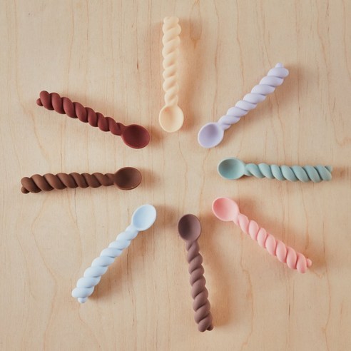 안전하고 예쁜 OYOY 멜로우 스푼으로 행복한 이유식 시간을!