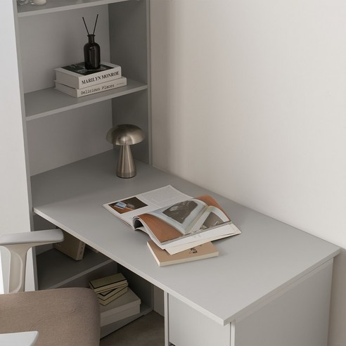 티오 책상과 함께 꿈을 디자인하세요.