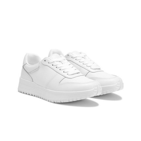 편안하고 지지력 있는 골프화를 찾고 계신가요? 오버도즈 베이플러너 골프화를 만나보세요.