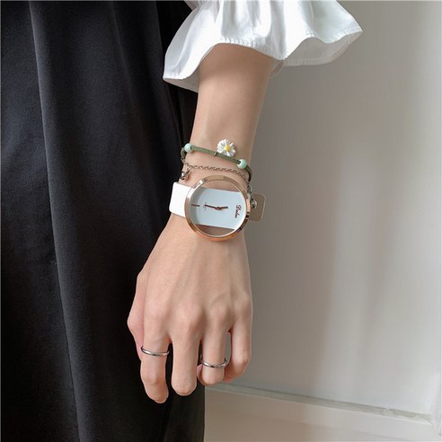 한수위 여성 캐주얼 패션 손목 시계 디프니 여자 쿼츠식 예쁜 학생 시계