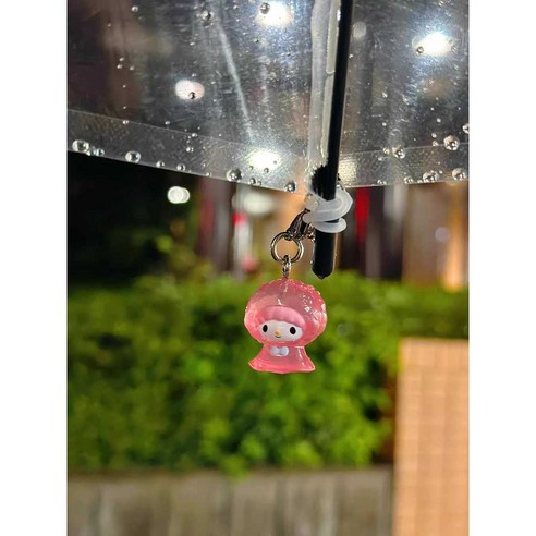 잃어버린 우산, 이제 안녕! 키링 우산으로 빗속에서도 웃어보세요.