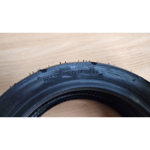 펑크 걱정 없는 튜브리스 타이어로 안전하고 편안한 라이딩을!