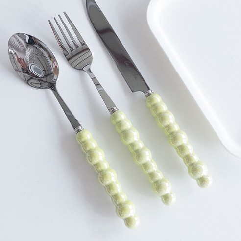 식탁에 내려앉은 은은한 진주빛 우아함, 샤인펄 커트러리 세트