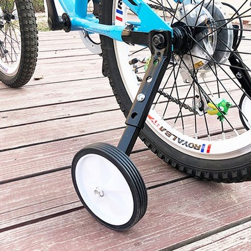 아동의 안전한 자전거 여정을 위한 필수품: 트레벨로 자전거 보조바퀴